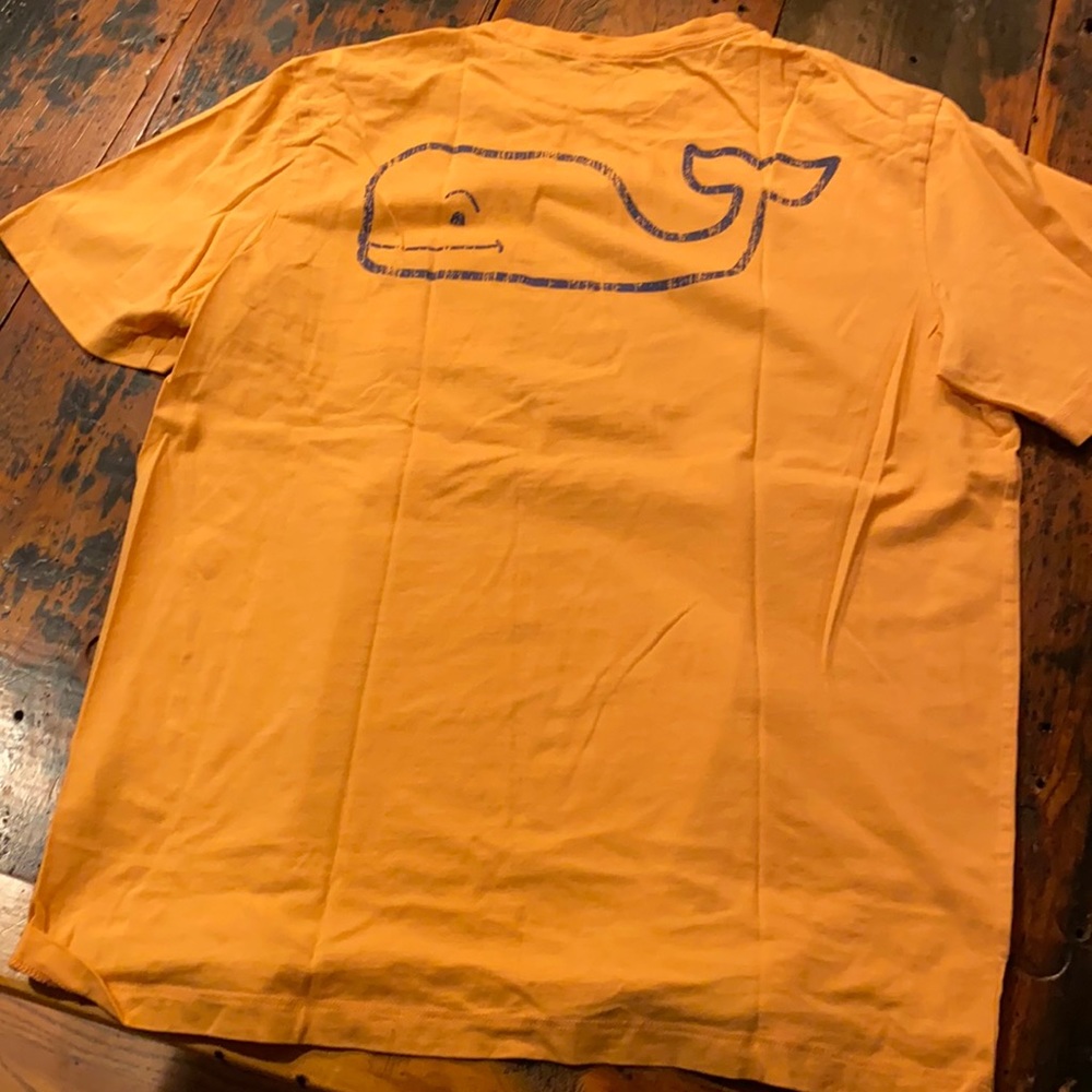 Vineyard Vine shirt sleeve t-shirt